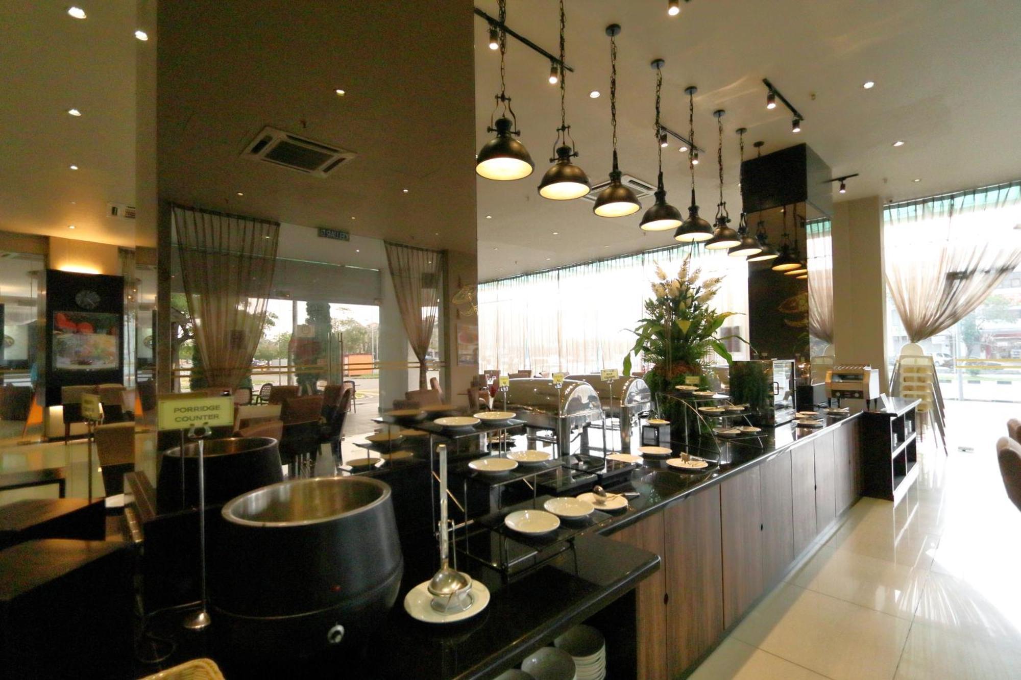 The Guest Hotel & Spa Port Dickson Exterior photo